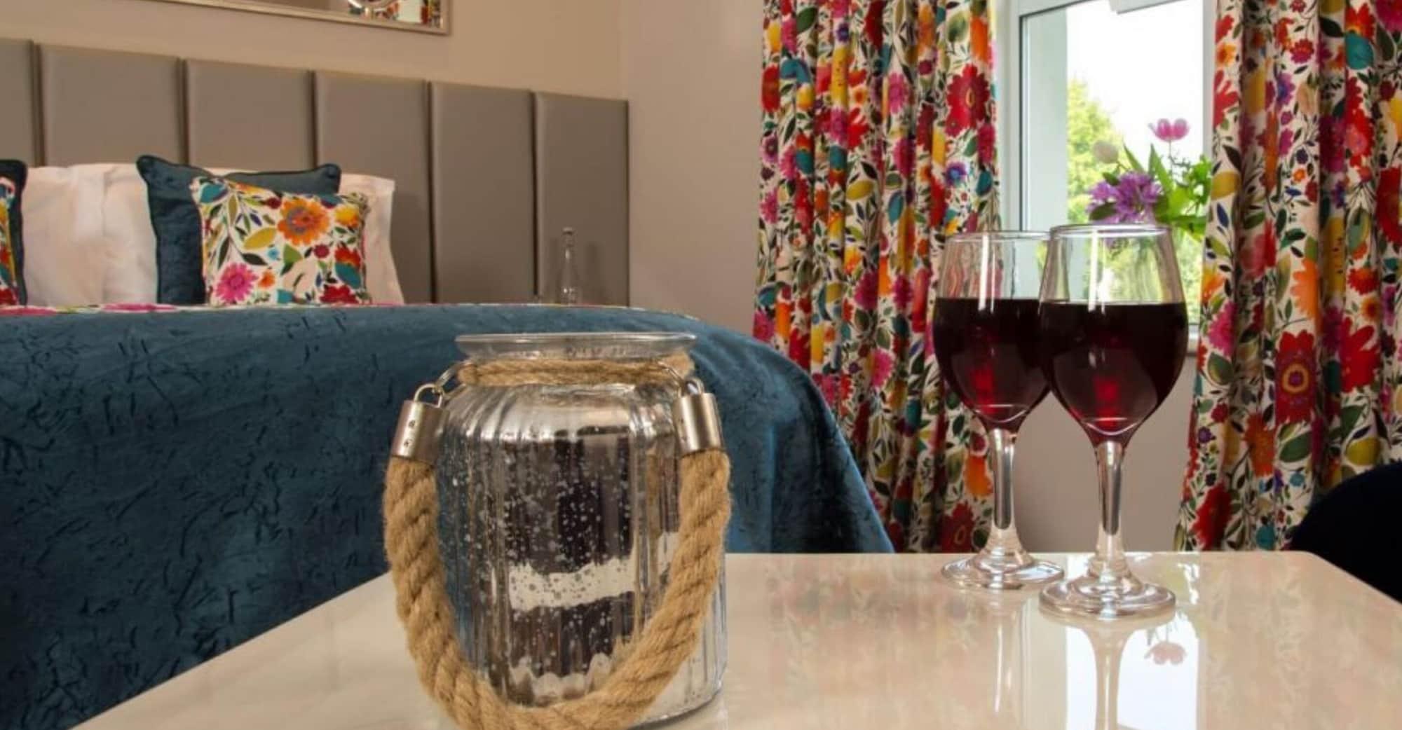 Cork'S Vienna Woods Hotel & Villas Eksteriør bilde